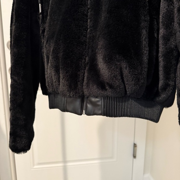 Zara Black Faux Fur Jacket size XS - Picture 5 of 8